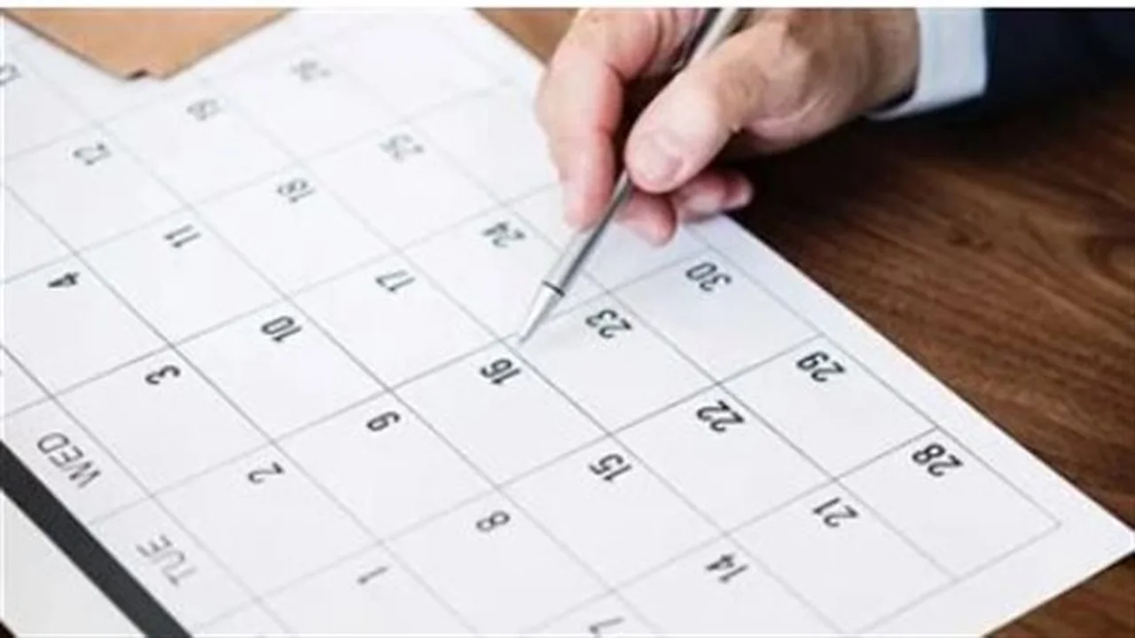 اختلاف رصد الهلال.. كيف تتباين الدول في تحديد التاريخ الهجري حول العالم؟